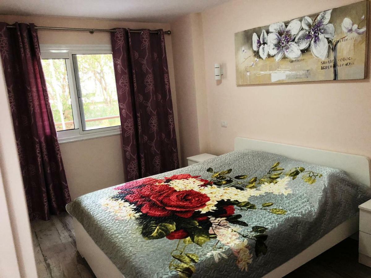 Lovely 1-bedroom With A Big Terrace, Americas, Tenerife *