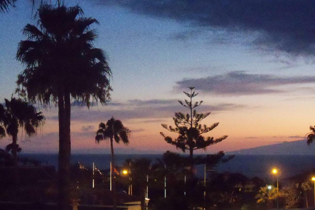 I Tenerife! I Island Village! *