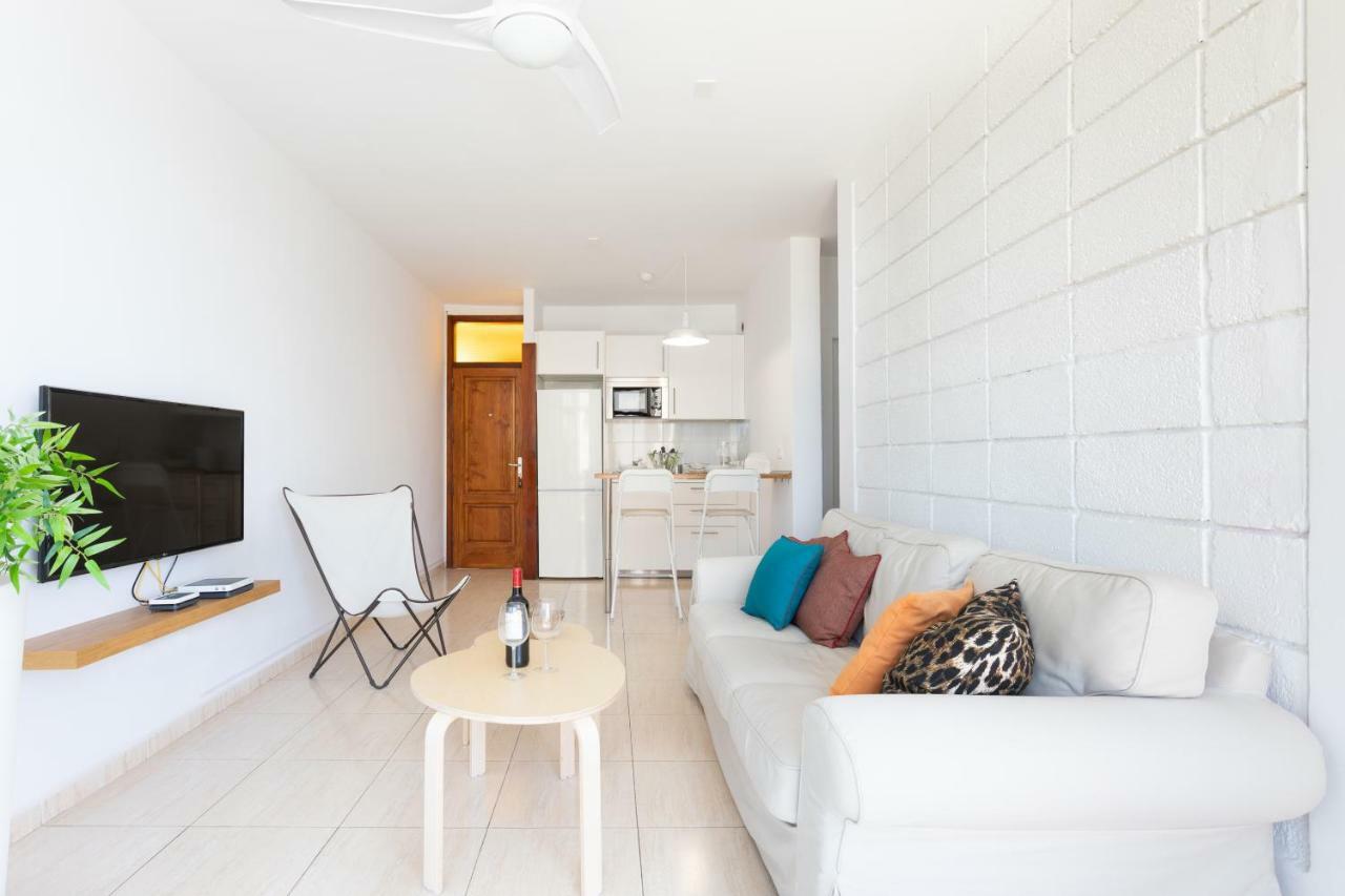 Apartment Americas Downtown : Prime Location Accomm. Arona (Tenerife)
