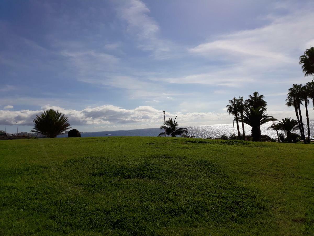 I Tenerife! I Island Village!