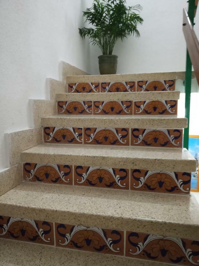 8 Calle Tangara La Gloria *