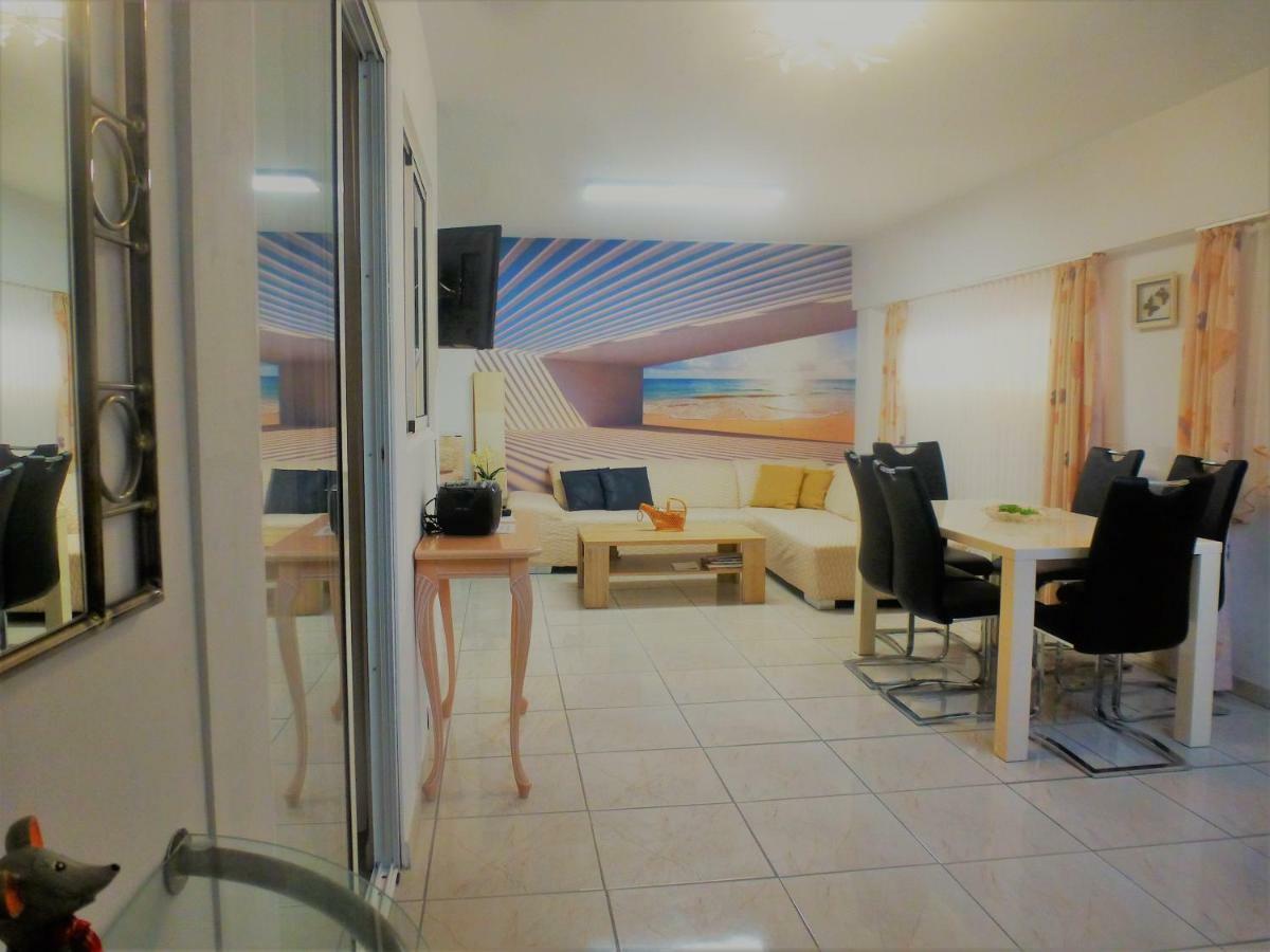 Villa Unique Great Floor By The Ocean With Open Terrace. Separate Entrance. Adults Only *