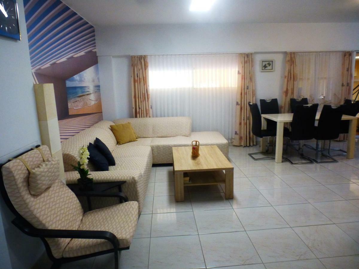 Unique Great Floor By The Ocean With Open Terrace. Separate Entrance. Adults Only