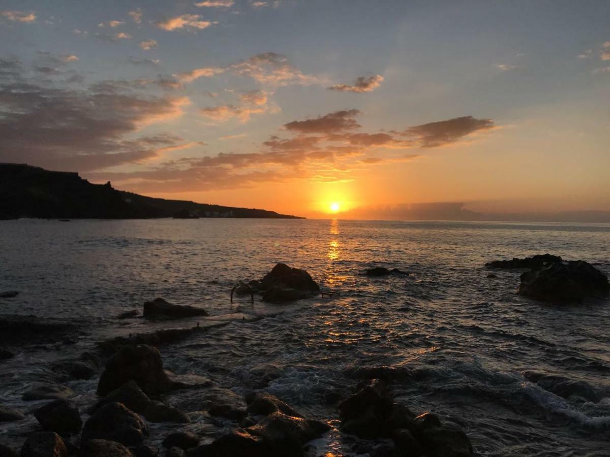 Punta Mar * Punta Del Hidalgo