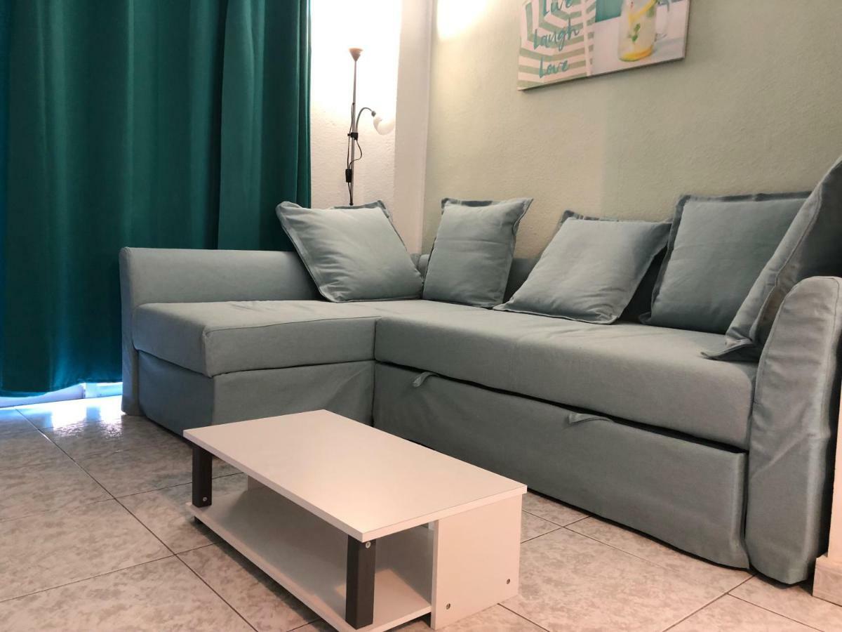 Magnificent Studio With A Terrace Overlooking The Sea! Apartamento