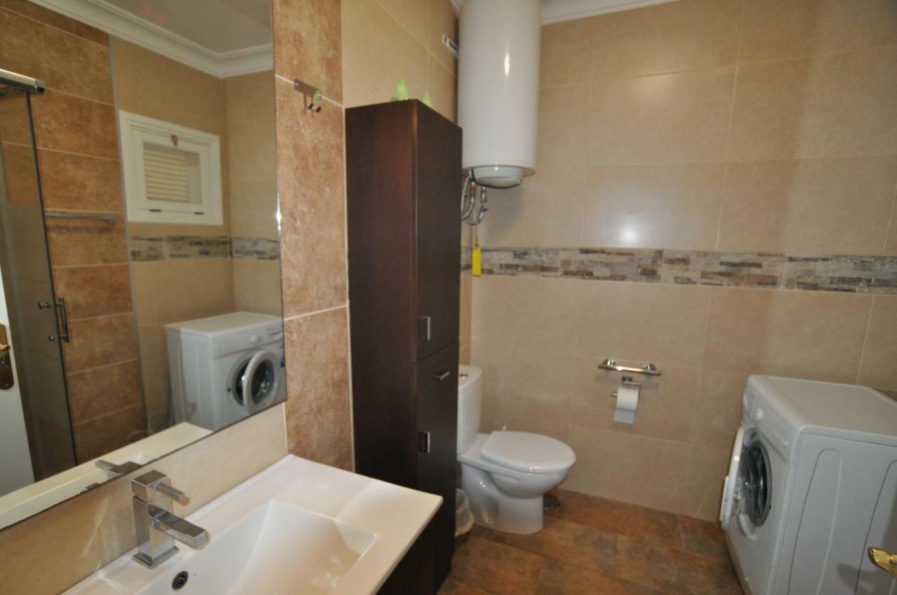 Top Terrassen Wohnungen, Direkt Am Strand, Beheizter Pool, Wifi Free, Free Parking Appartement *