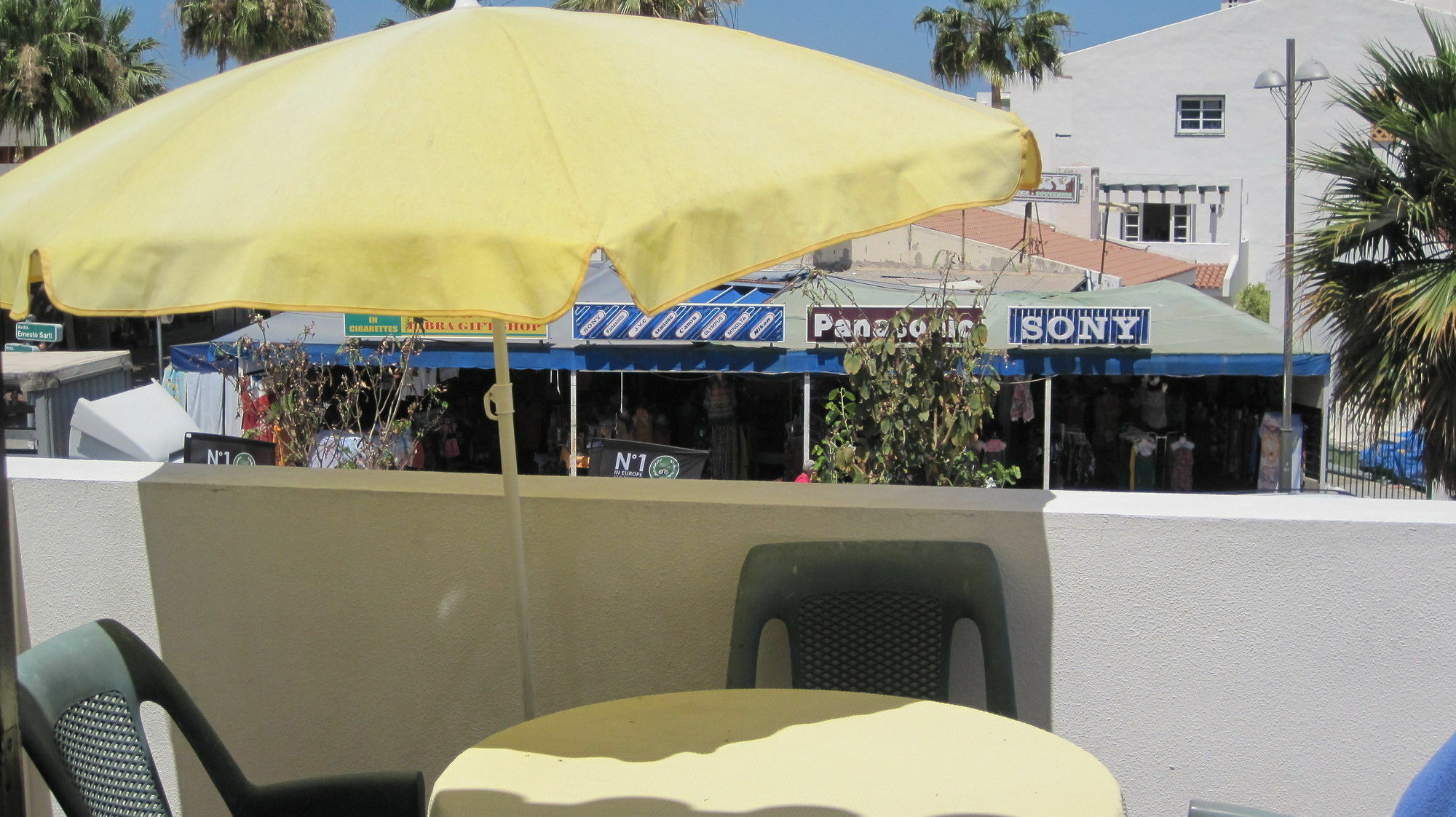 La Playa Hotel *