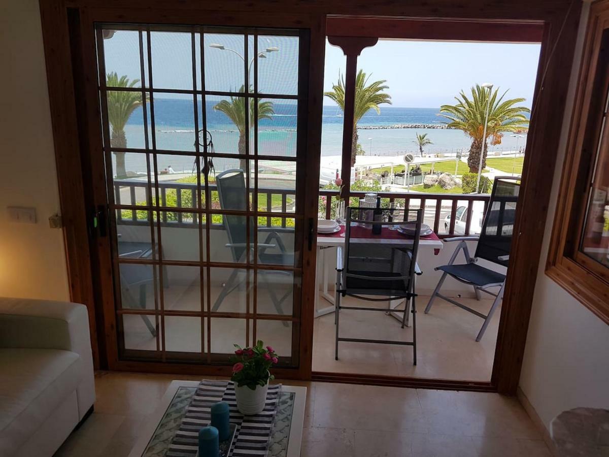 Apartment Playa Del Duque In 1st Sea Line Directly On The Beach, Heated Pool, Wifi, Balcony