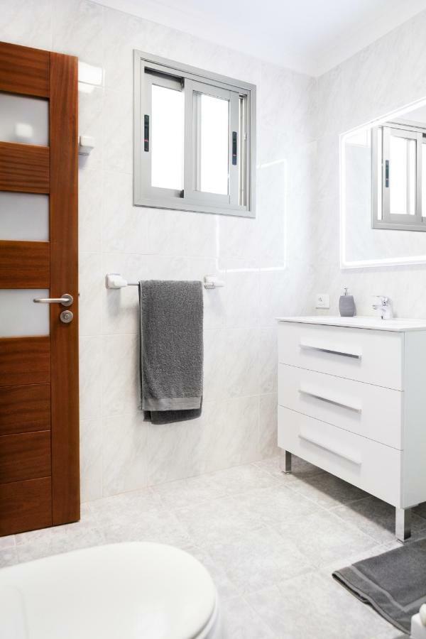 Casa Julia 2 Gran Piso Vistas Playa Teresitas 4 Pax Apartment *