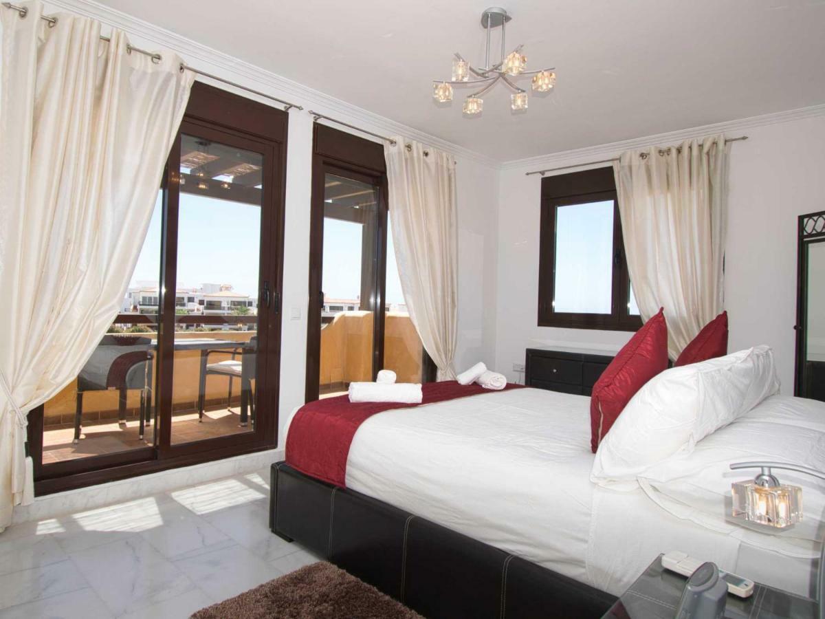 Island Golf Villas, Amarilla Golf And Country Club