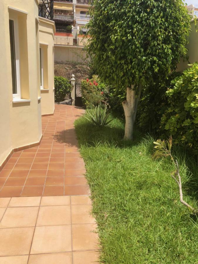 Exclusive On The First Line Of The Ocean With A Private Heated Pool * Los Cristianos (Tenerife)