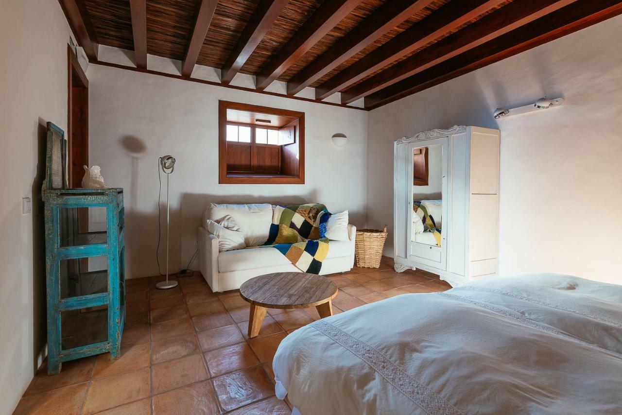 Las Casas Del Camino Real *