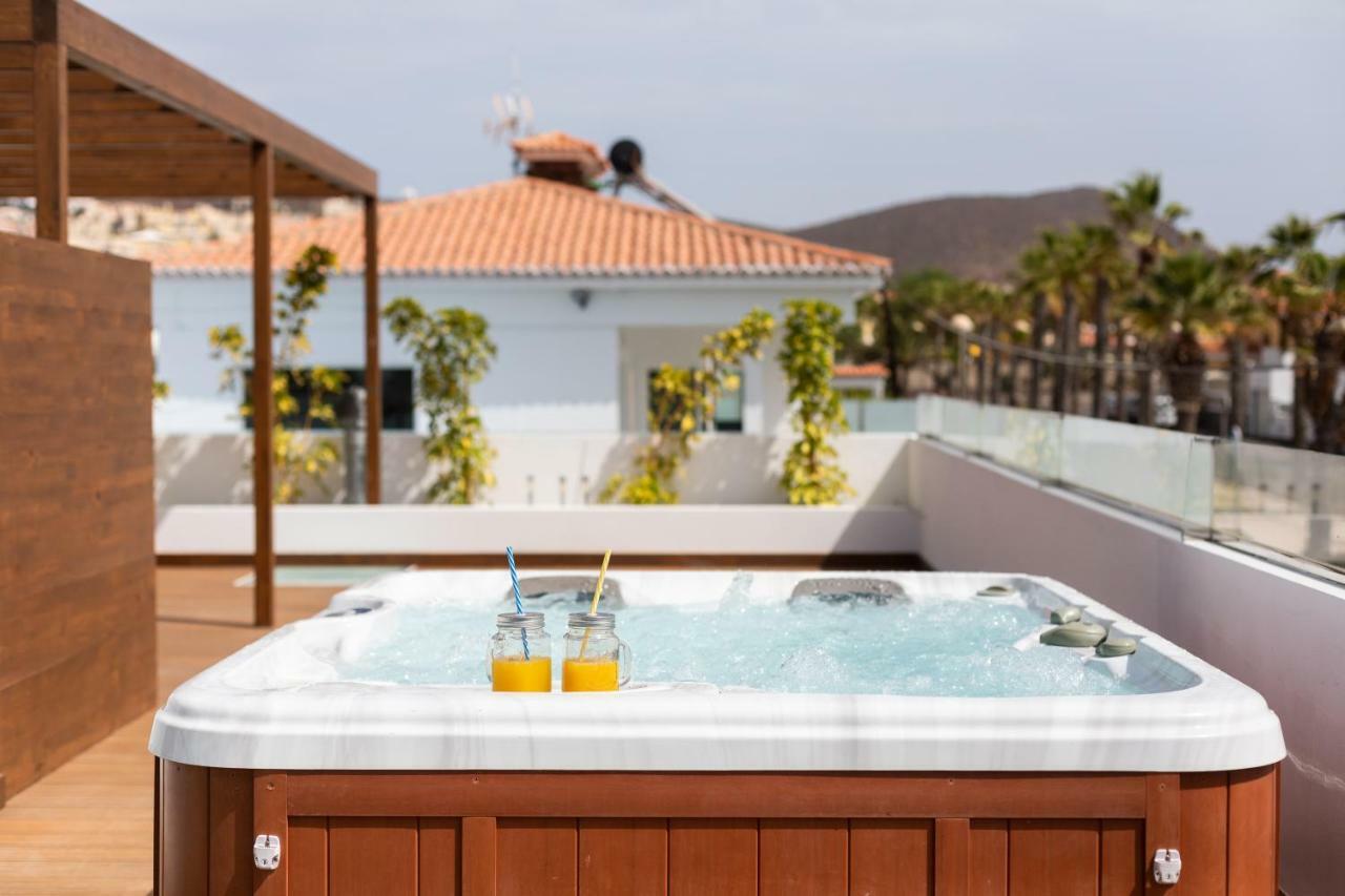 Luxurious With Jacuzzi Villa *