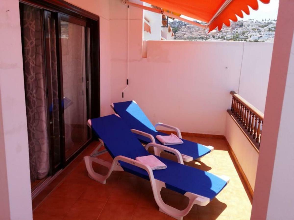 Duplex Penthouse Puerto Colón Only 5 Min. To The Beach, 2 Terraces, Pool, Wifi, Dishwasher * Costa Adeje (Tenerife)