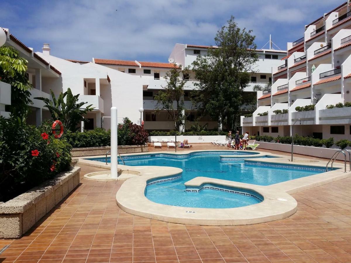 Apartamento Duplex Penthouse Puerto Colón Only 5 Min. To The Beach, 2 Terraces, Pool, Wifi, Dishwasher