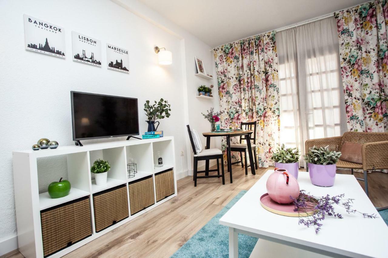 Spectacular Renovated Apartment, 5 Min To Camison Beach, With Aircon