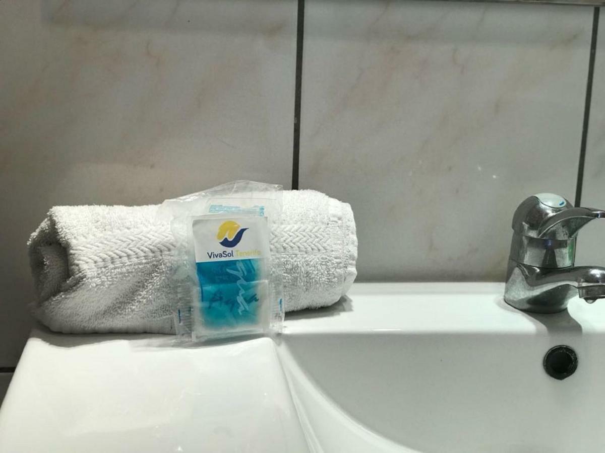 Apartment Sea Breeze In Playa De Americas With Parking *