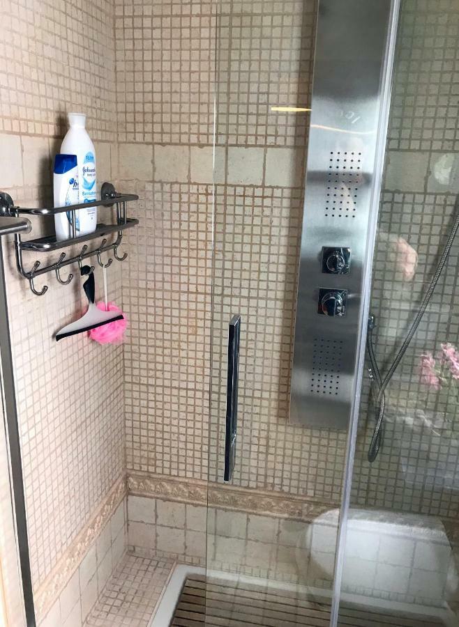 16 Apartment *