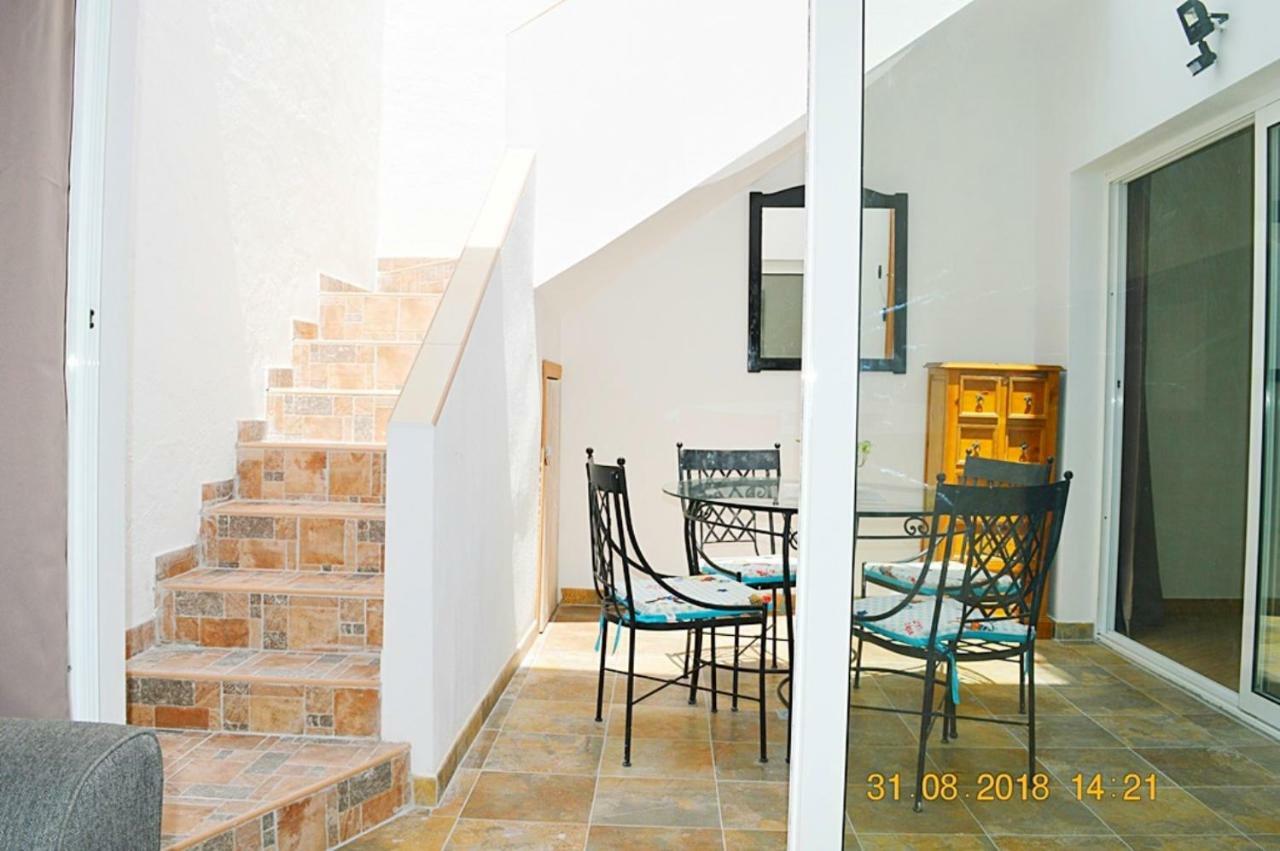 Apartamento New Renovated Duplex Near The Ocean Located In Tenerife Sur *