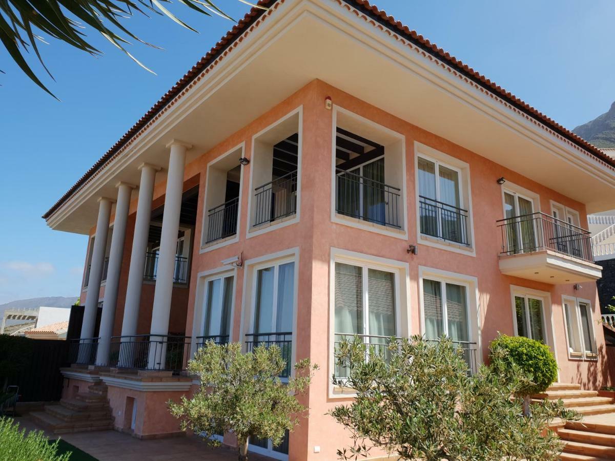 Villa Strelitzia *