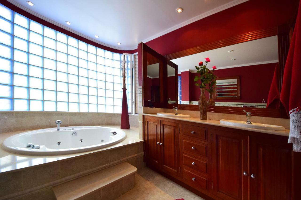 Alina - Con Piscina Privada Holiday home *