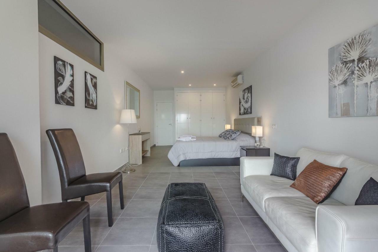 Isabella, Luxury With Heated Pool Ocean View In Adeje, Tenerife Villa *