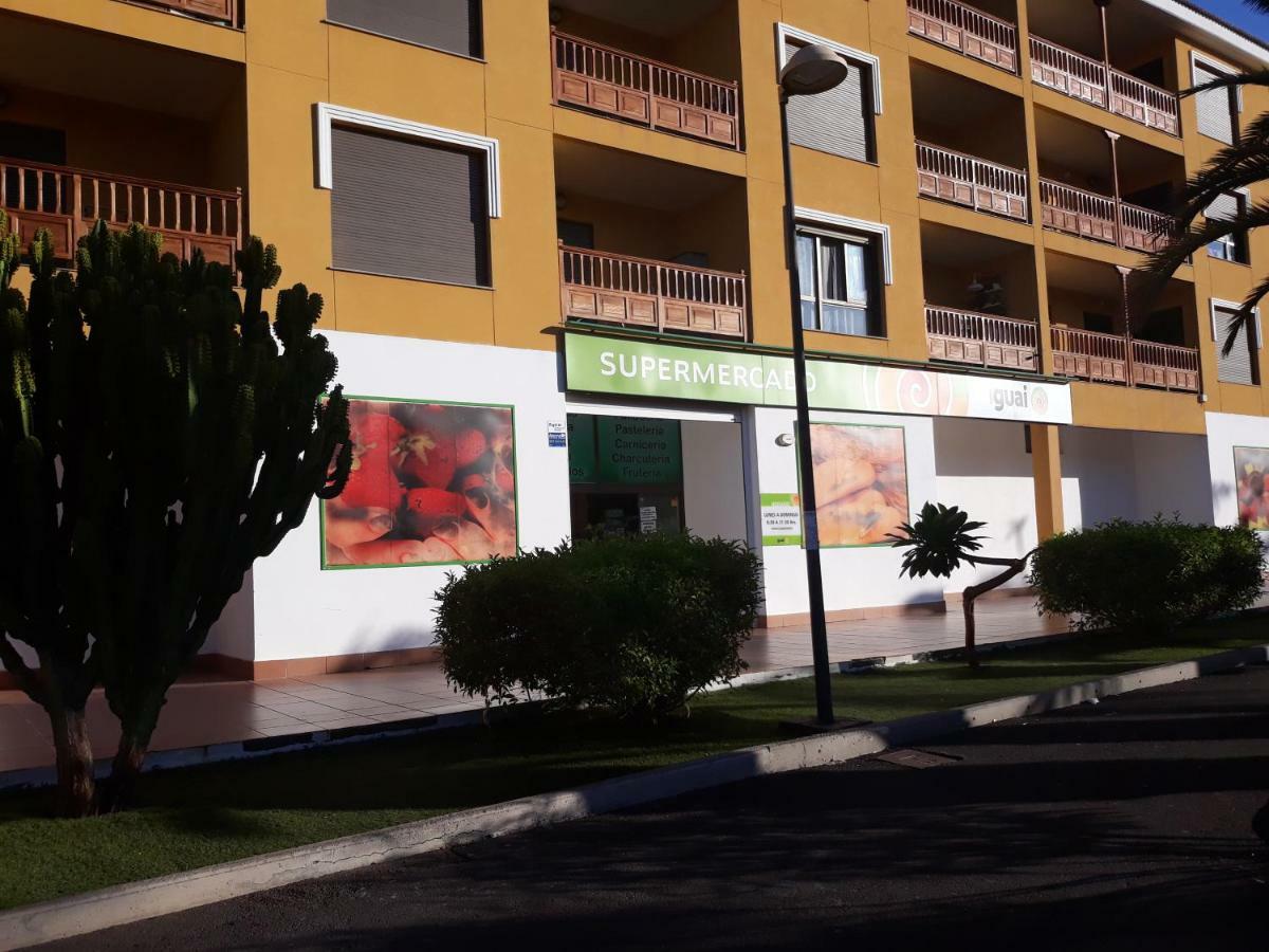 Apartment In Arona