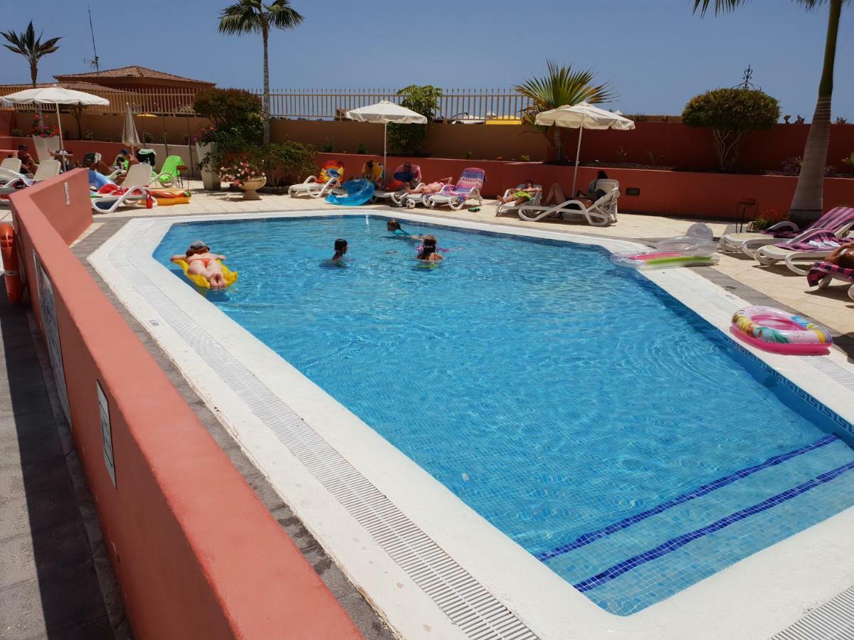 Apartment Terrazas Del Duque 2: Beachfront Oasis With Sea Views And Heated Pool