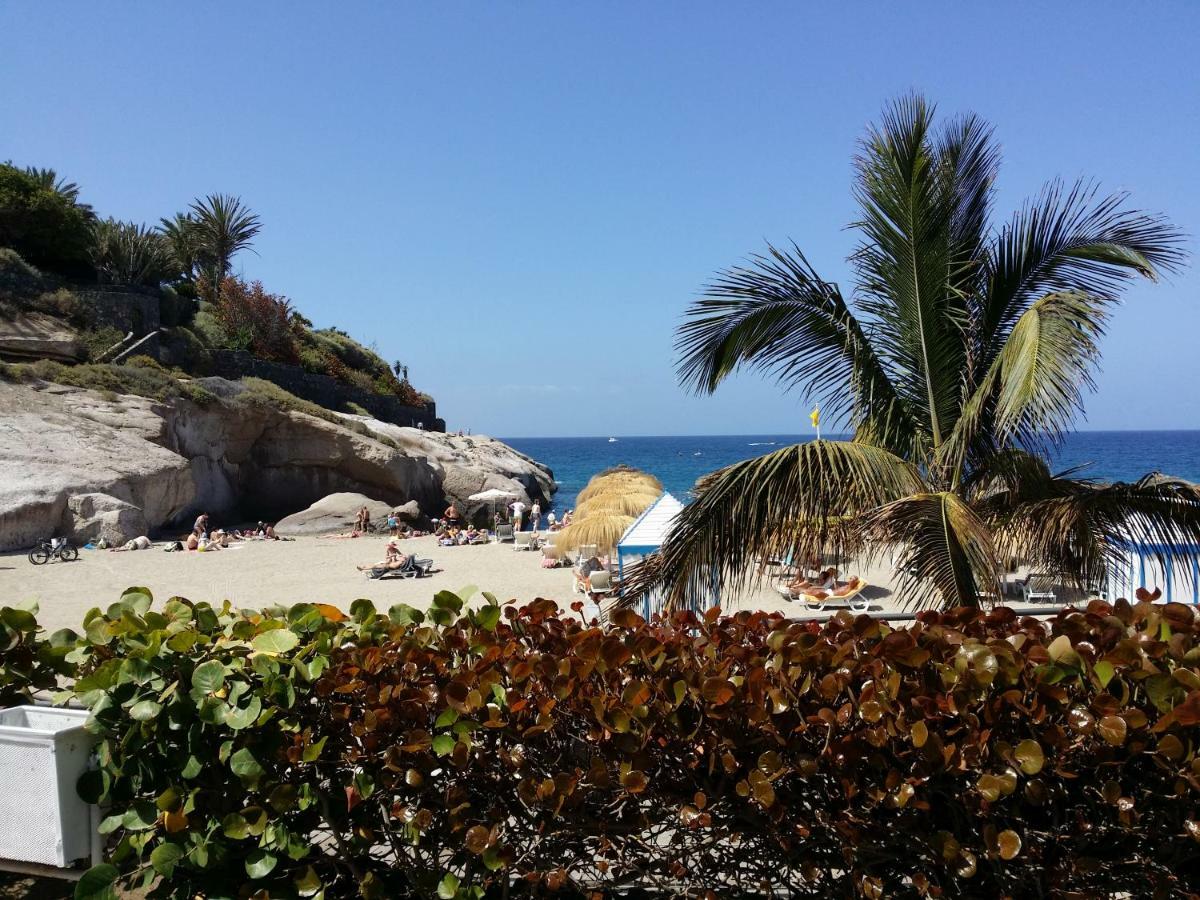 Terrazas Del Duque 2: Beachfront Oasis With Sea Views And Heated Pool *