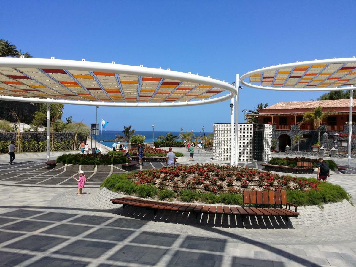 Terrazas Del Duque 2: Beachfront Oasis With Sea Views And Heated Pool Apartment