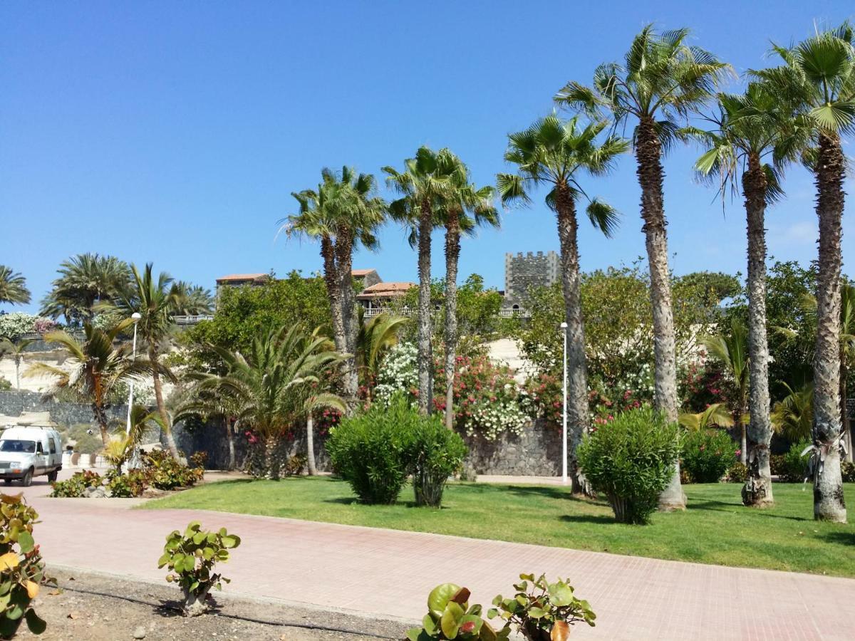 Terrazas Del Duque 2: Beachfront Oasis With Sea Views And Heated Pool *