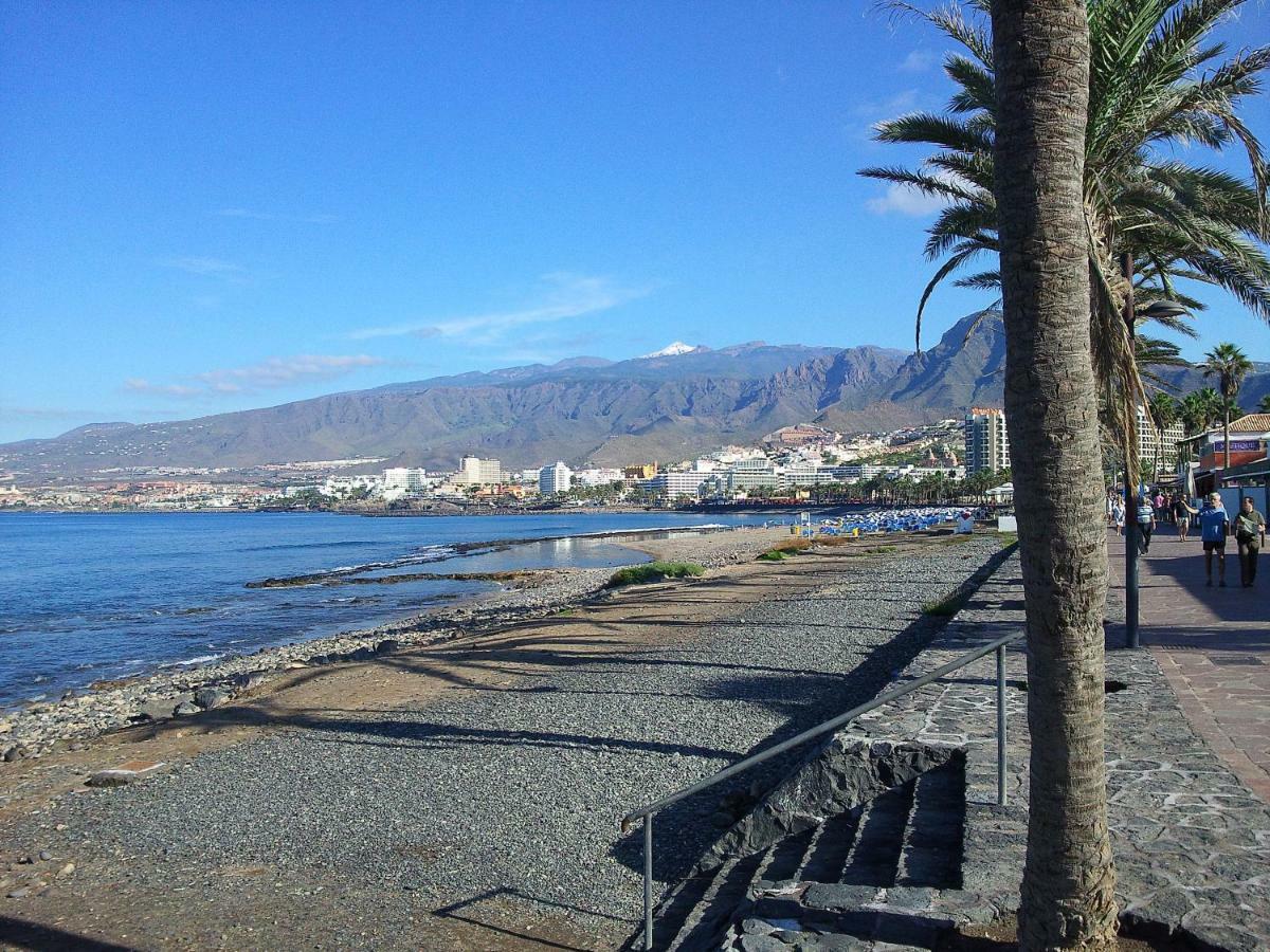 Appartement Two Bedroom Beachfront No 3 With Sea-view, Heated Pool, Close To The Sea *