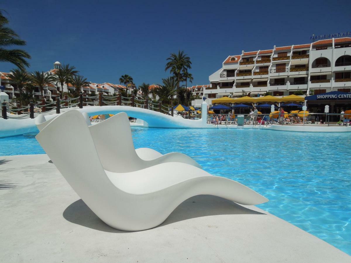 Two Bedroom Beachfront No 3 With Sea-view, Heated Pool, Close To The Sea Appartement Arona (Tenerife)