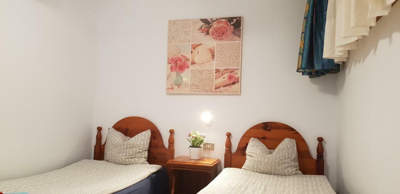 Two Bedroom Beachfront No 3 With Sea-view, Heated Pool, Close To The Sea * Arona (Tenerife)