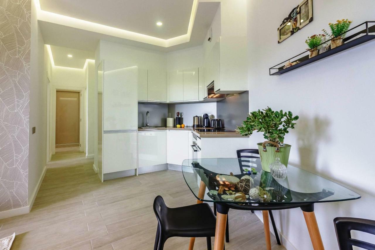 Deluxe 2 Bedrooms With Chillout Terrace