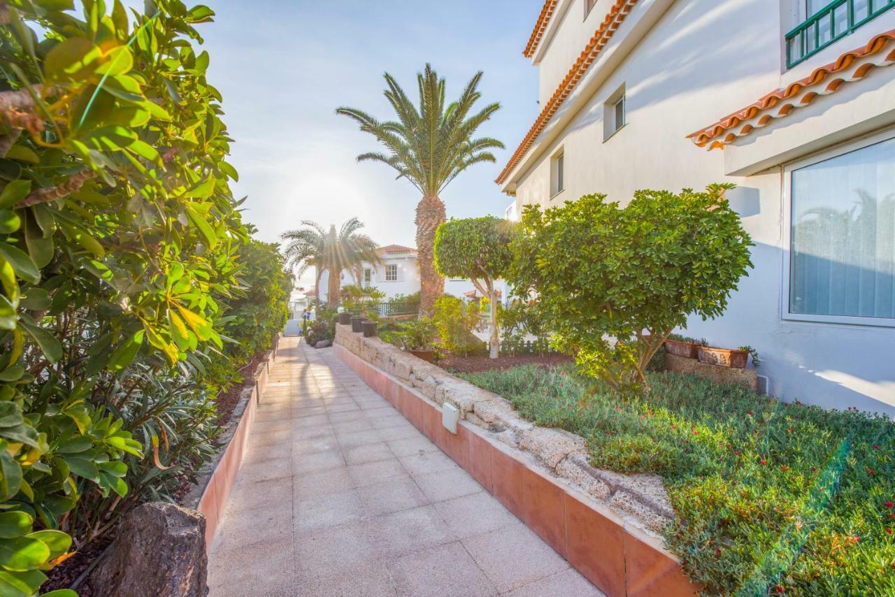 Modern, Bright And Welcoming Oceanfront Appartement