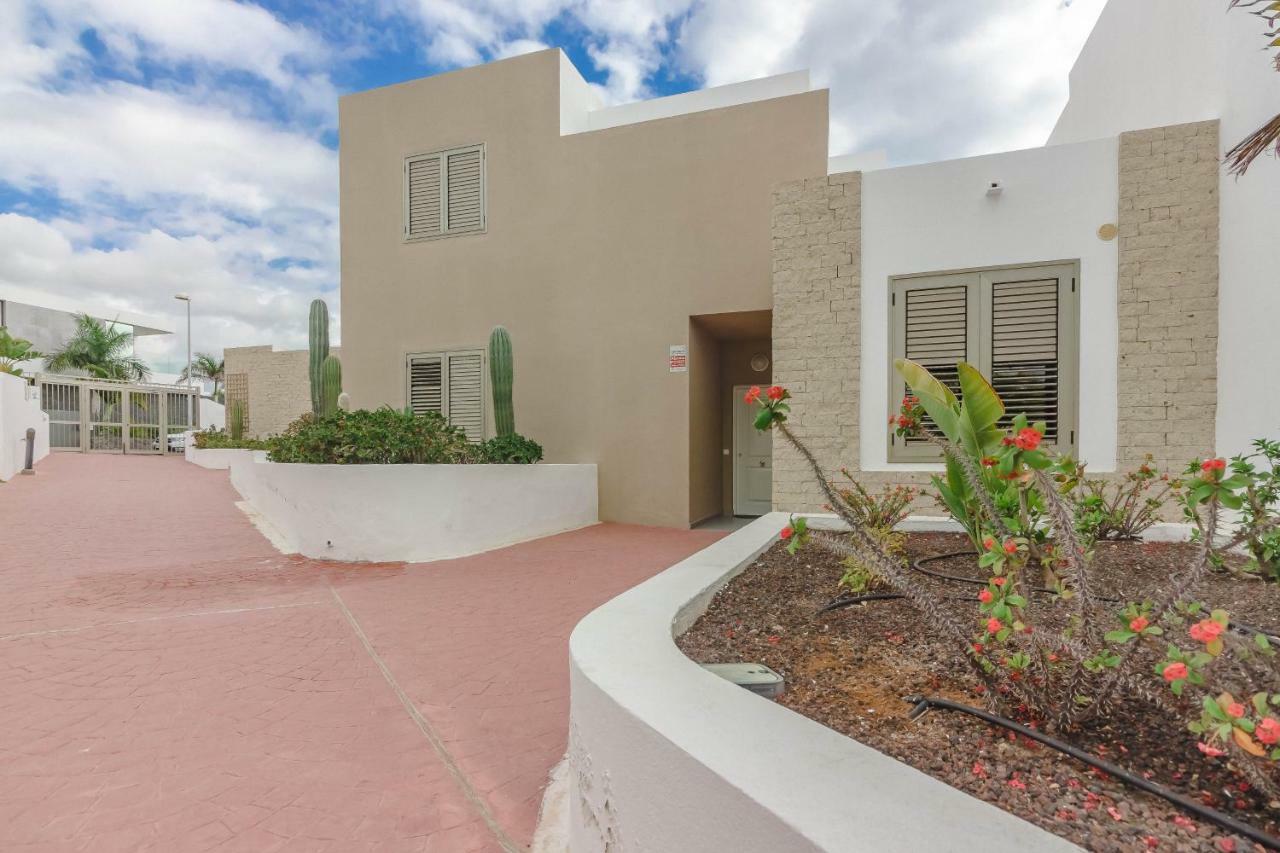 Isabella, Luxury With Heated Pool Ocean View In Adeje, Tenerife *