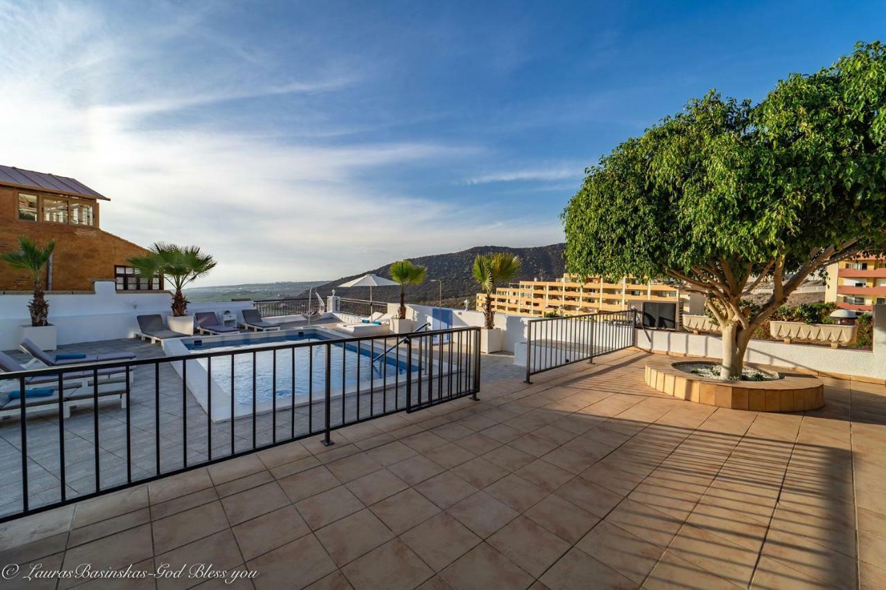 Grand Villa