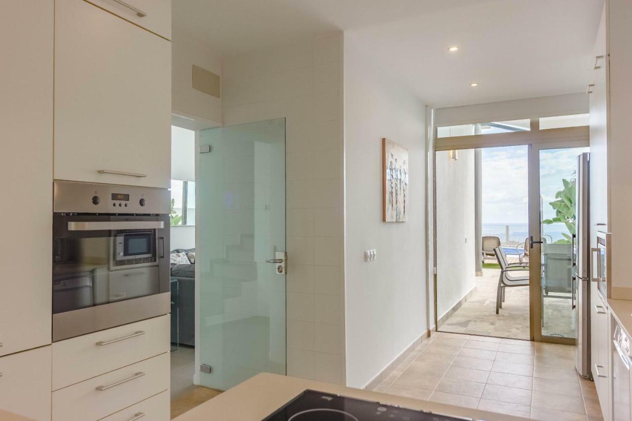 Isabella, Luxury With Heated Pool Ocean View In Adeje, Tenerife *