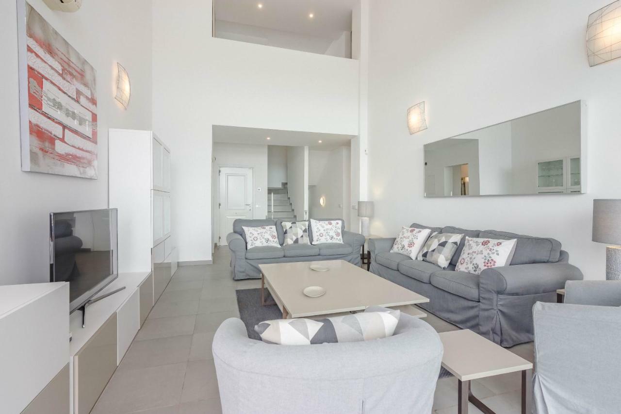 Isabella, Luxury With Heated Pool Ocean View In Adeje, Tenerife