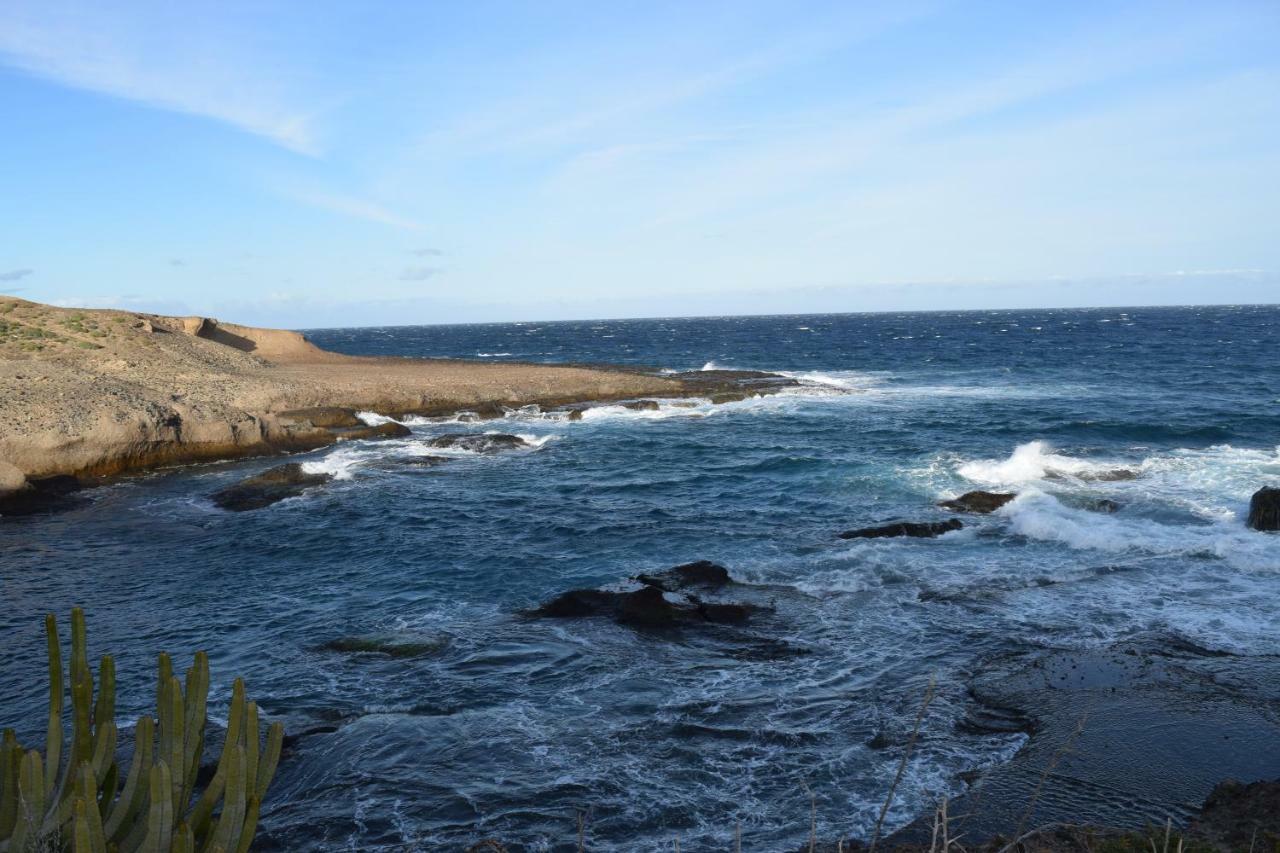 La Caleta 2 *