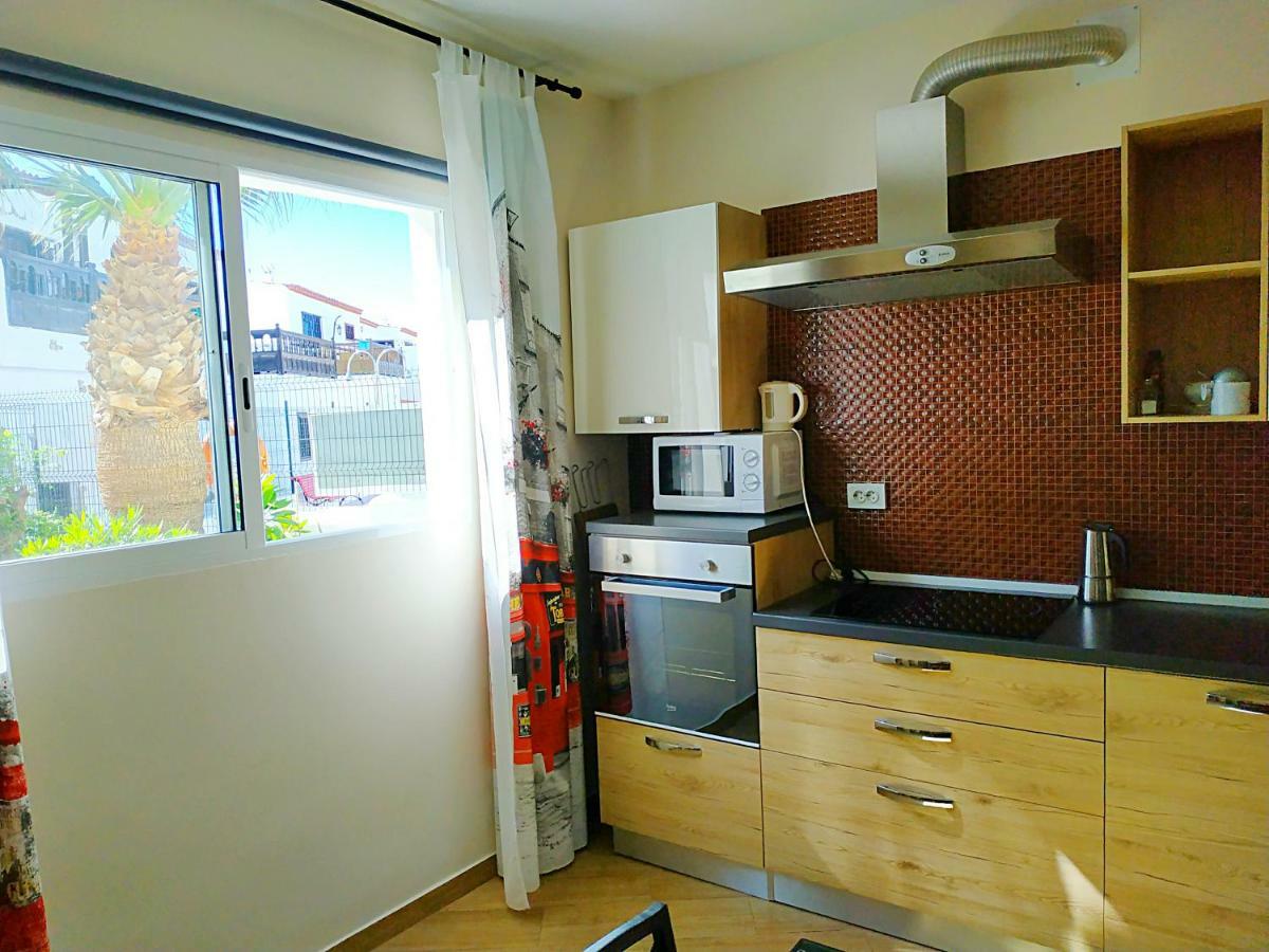 New Renovated Duplex Near The Ocean Located In Tenerife Sur