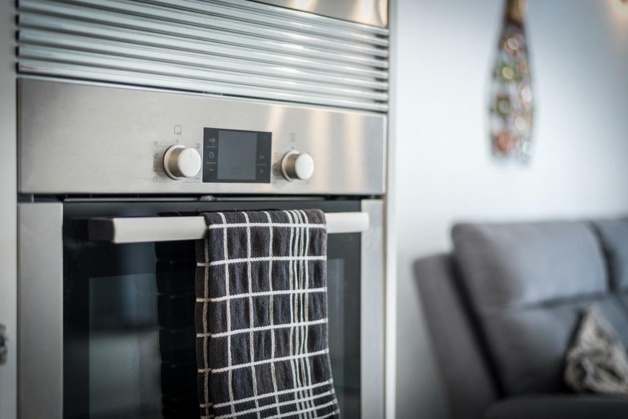 Victoria Court Modern 1 Bed Cristianos Tenerife Apartment *