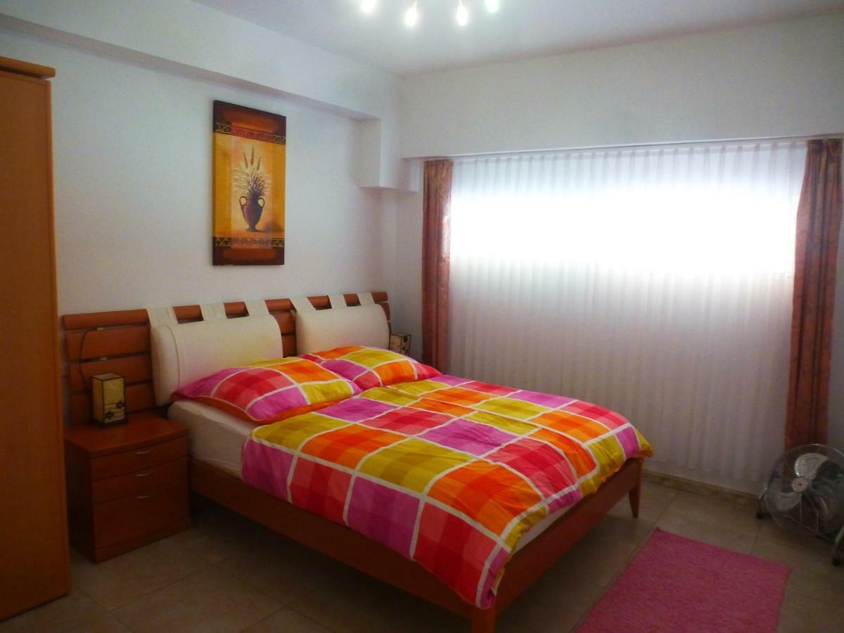 Unique Great Floor By The Ocean With Open Terrace. Separate Entrance. Adults Only Villa *