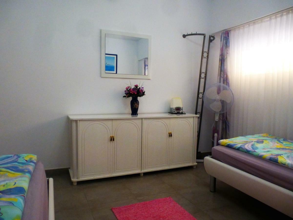 Unique Great Floor By The Ocean With Open Terrace. Separate Entrance. Adults Only Villa Los Cristianos (Tenerife)