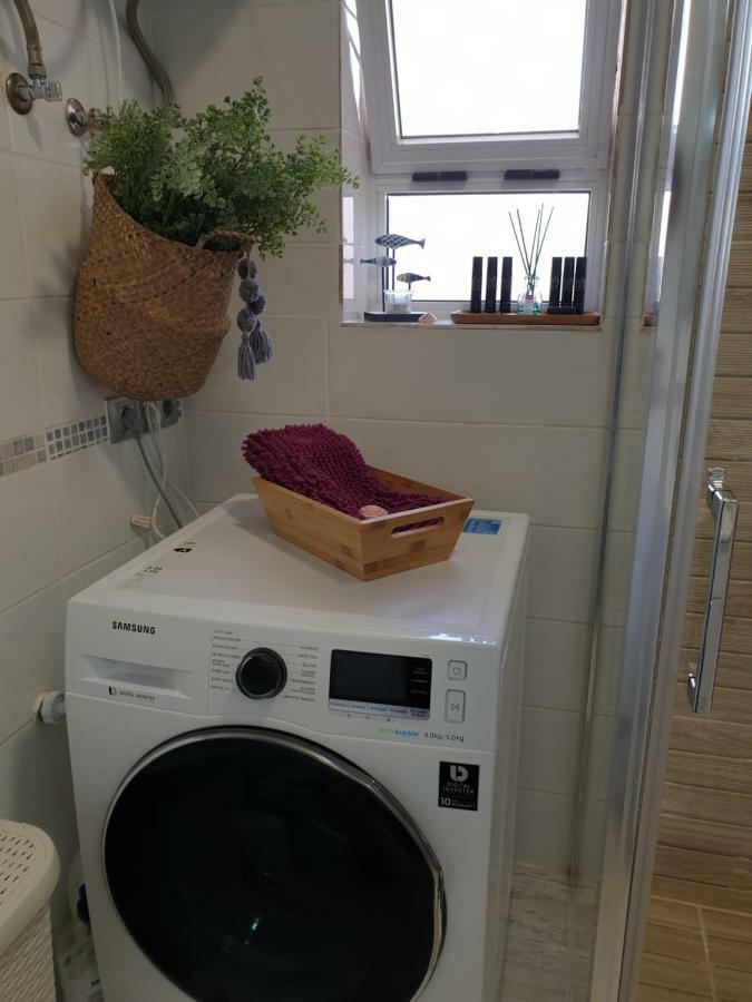 Lovely Fully Equiped In Apartment *