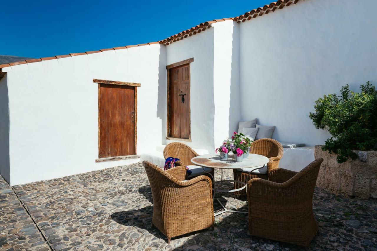 Las Casas Del Camino Real *