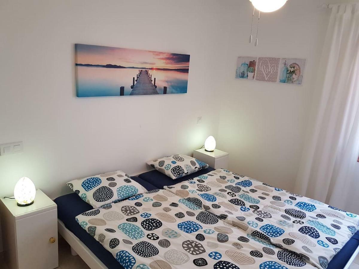 Playa Del Duque In 1st Sea Line Directly On The Beach, Heated Pool, Wifi, Balcony *