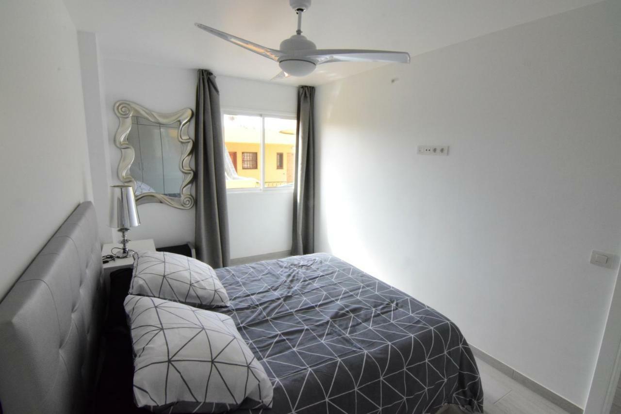 Apartamento Las Torres Del Sol Los Cristianos