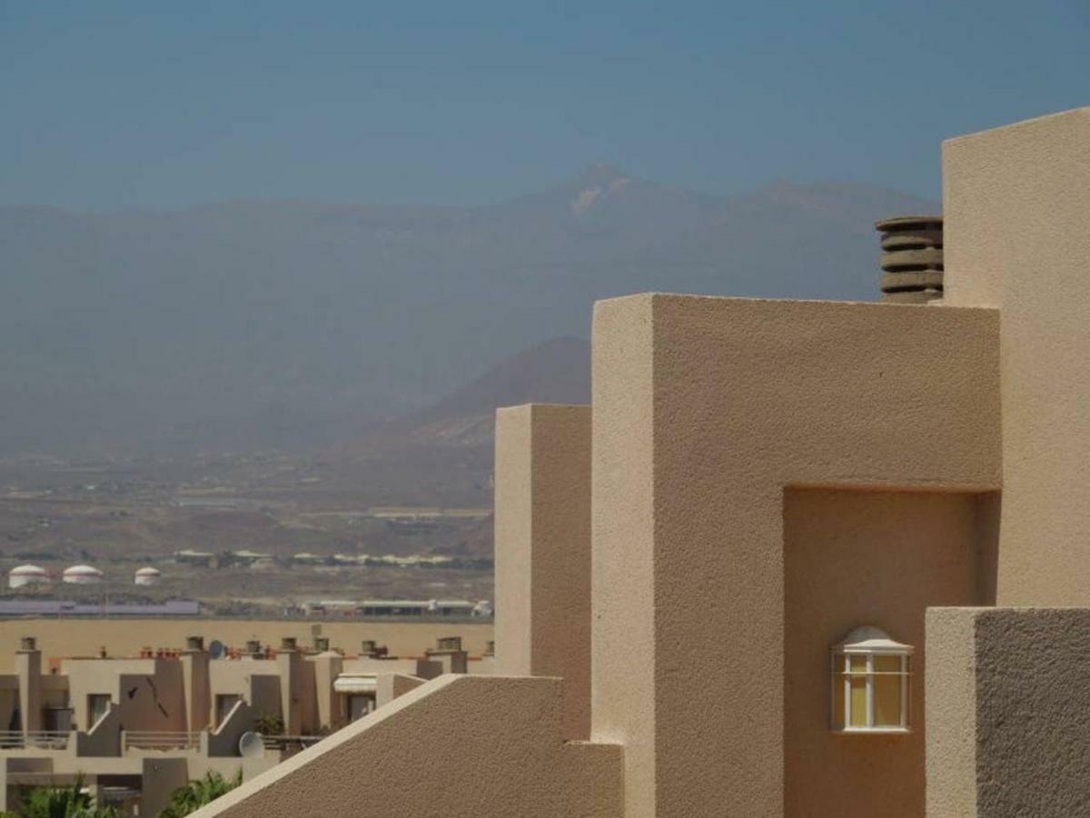 Playa Tejita Directly At The Sea + Beach, 2 Pools, Sea View, Sat-tv, Wifi Holiday home